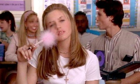 Nữ sinh 17 nhận thầy giáo làm cha nuôi rồi dâng hiến hết