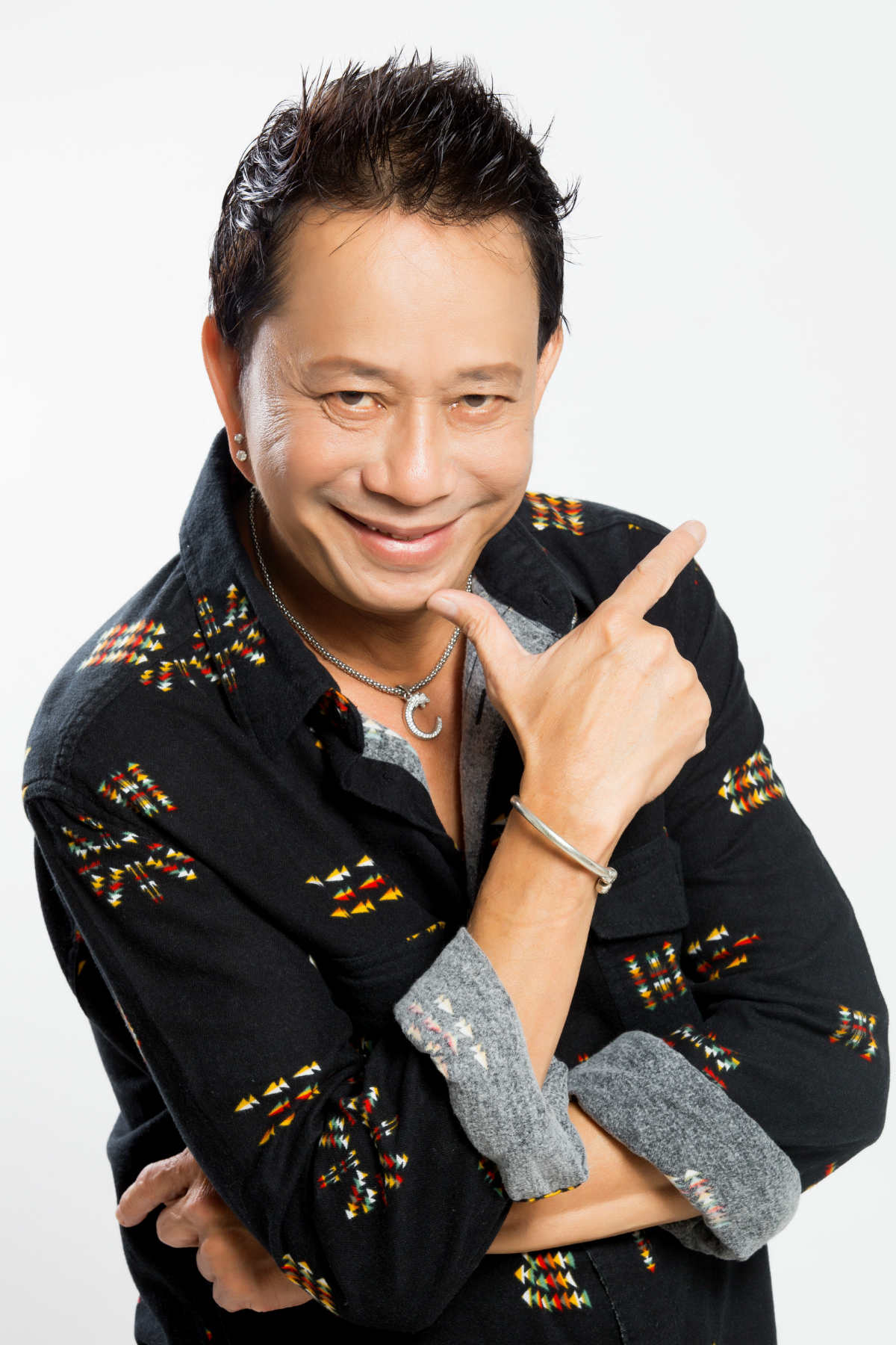 Danh hài Bảo Chung giận dữ phản pháo tuyên bố đã ly dị vợ