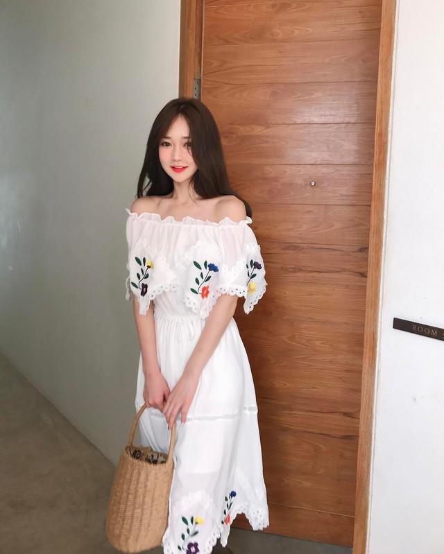 10+ bộ cánh gợi cảm giúp nàng sở hữu đường cong chữ S chuẩn Ngọc Trinh!