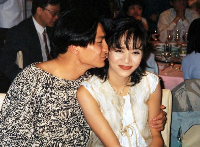 Số phận các cặp Dương Quá - Tiểu Long Nữ kinh điển: Người thành đôi ngoài đời thực, kẻ cả thanh xuân ôm mãi mối tình đơn phương