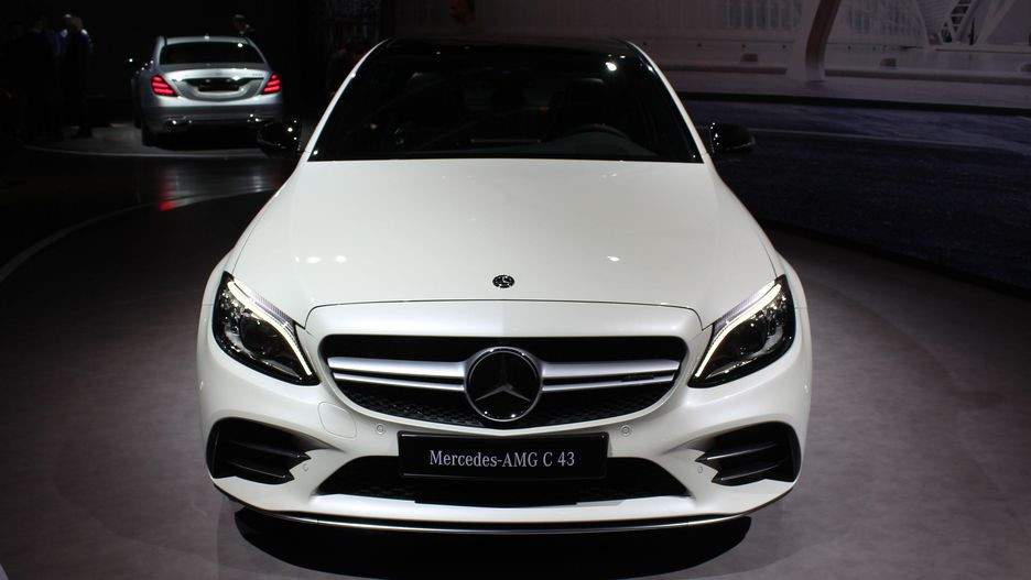 Mercedes-AMG C43 2019 với sức mạnh, vẻ ngoài được nâng cấp mới