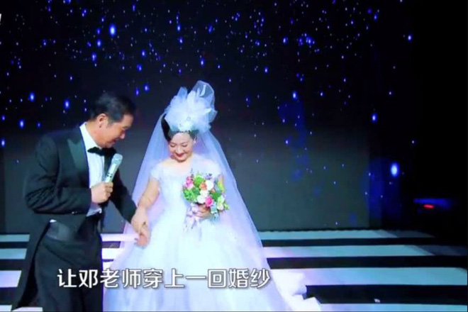 30 năm trước không đám cưới vì nghèo và tấm chân tình của vua Khang Hy dành cho vợ lúc về già