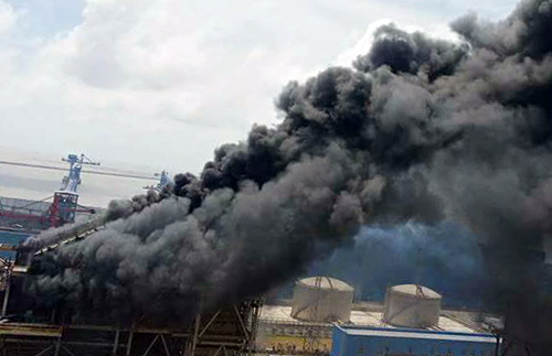 Cháy lớn tại nhiệt điện Duyên Hải 3, nhiều công nhân đu dây thoát thân