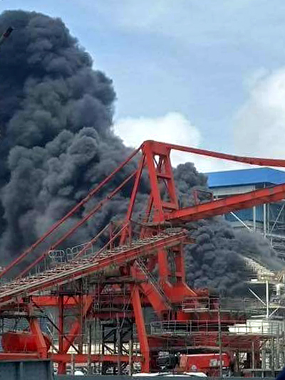 Cháy lớn tại nhiệt điện Duyên Hải 3, nhiều công nhân đu dây thoát thân