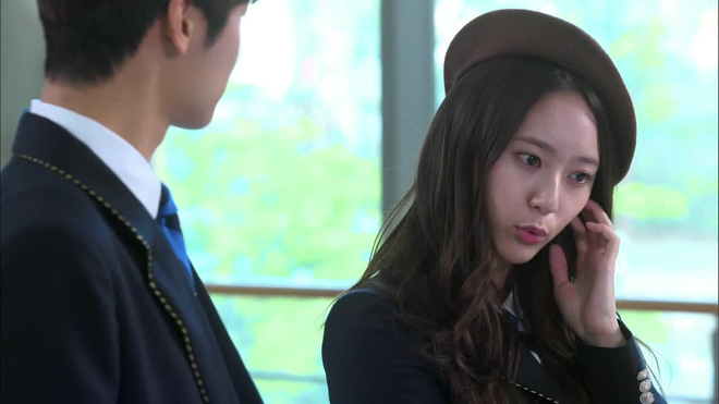 Làm vợ anh em chẳng khác gì bà la sát, làm vợ hắn em như con mèo nhỏ, thế là tại làm sao?