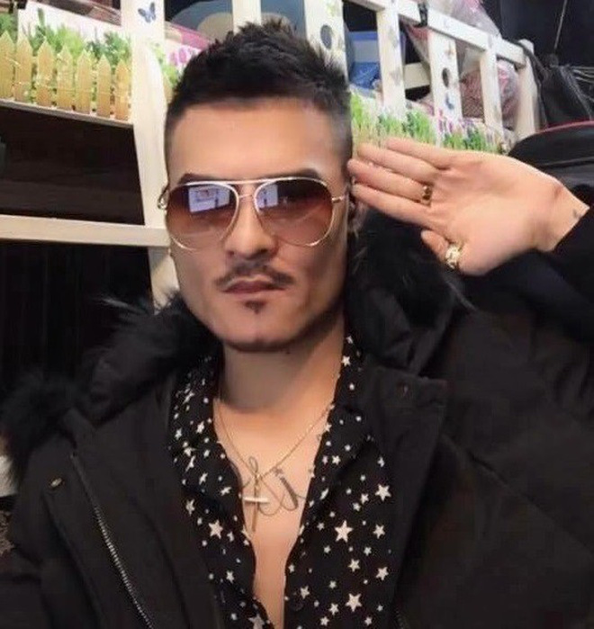 Hoa Vinh phủ nhận tin đồn giọng hát thật ngoài đời dở tệ