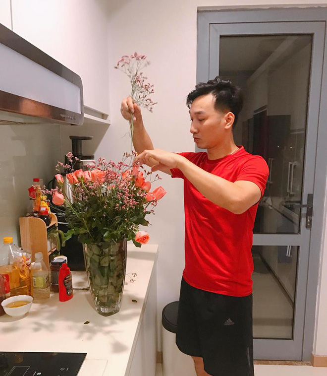Trấn Thành, Đàm Vĩnh Hưng, Quyền Linh, Hoàng Bách... mỗi người một cách chúc mừng chị em ngày 8.3 Trấn Thành, Đàm Vĩnh Hưng, Quyền Linh, Hoàng Bách... mỗi người một cách chúc mừng chị em ngày 8.3
