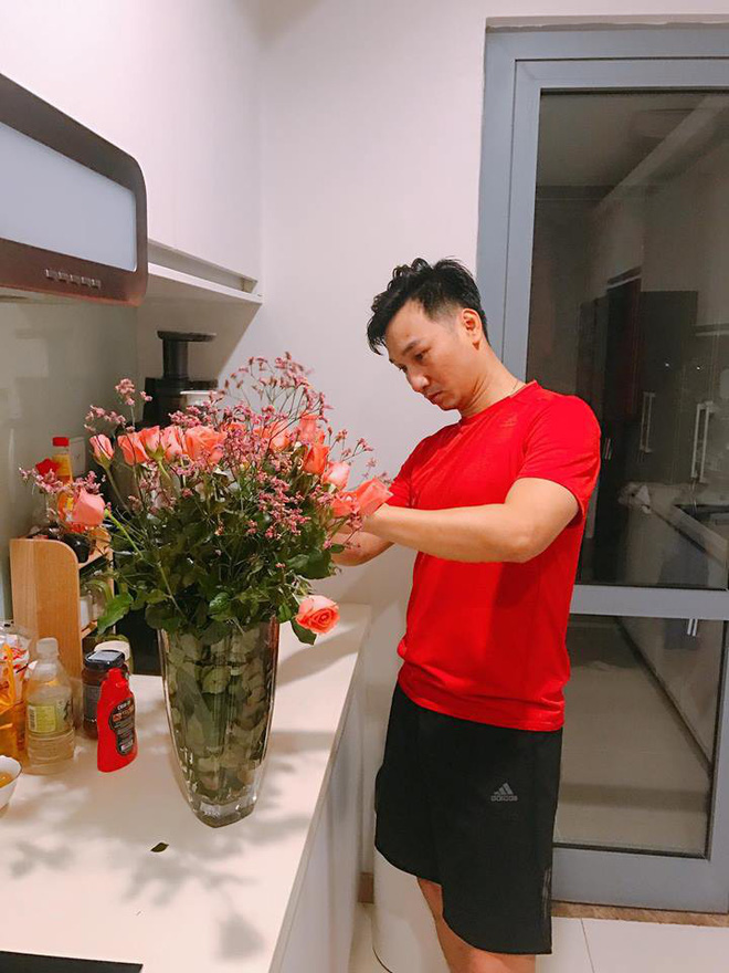 Trấn Thành, Đàm Vĩnh Hưng, Quyền Linh, Hoàng Bách... mỗi người một cách chúc mừng chị em ngày 8.3