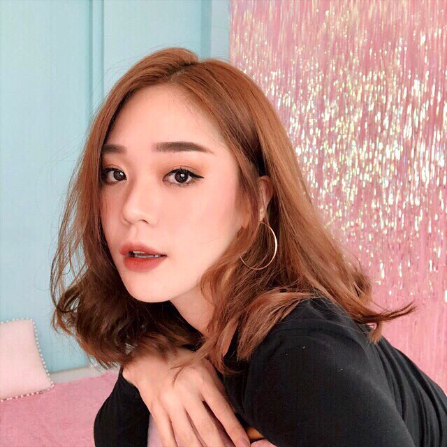 Con gái châu Á đang mê mệt 5 kiểu đánh mắt đơn giản nhưng ăn ảnh hết mức này Con gái châu Á đang mê mệt 5 kiểu đánh mắt đơn giản nhưng ăn ảnh hết mức này
