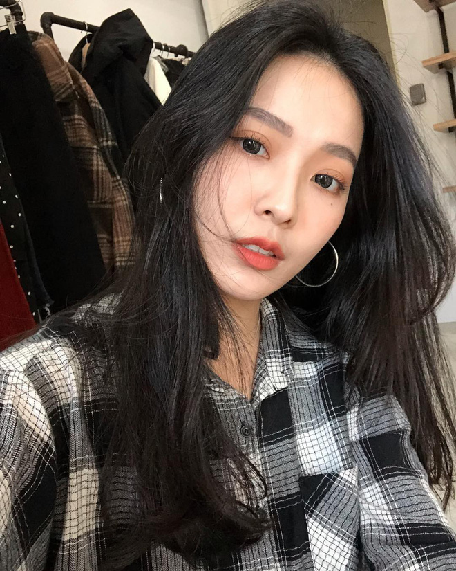 Con gái châu Á đang mê mệt 5 kiểu đánh mắt đơn giản nhưng ăn ảnh hết mức này Con gái châu Á đang mê mệt 5 kiểu đánh mắt đơn giản nhưng ăn ảnh hết mức này