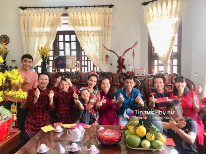 Hoàng Bách tiết lộ về người mẹ đặc biệt: Mẹ vợ rất tin tưởng, thương tôi như con ruột