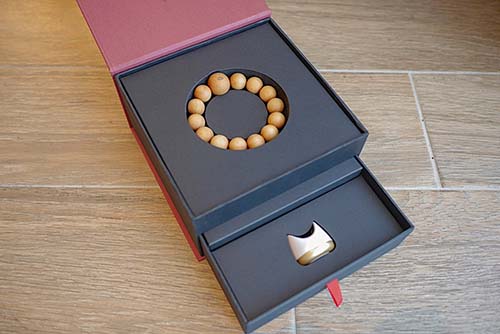 Tràng hạt thông minh giúp theo dõi số lần niệm Tràng hạt thông minh giúp theo dõi số lần niệm