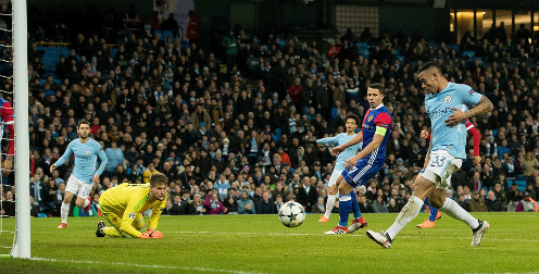 Man City vào tứ kết dù thua ngay trên sân nhà