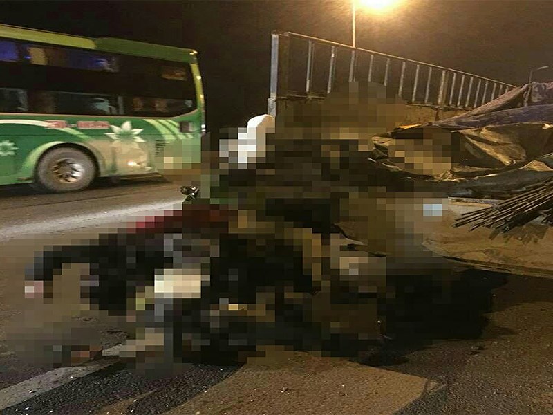 Chồng chết, vợ và con gái trọng thương sau tai nạn