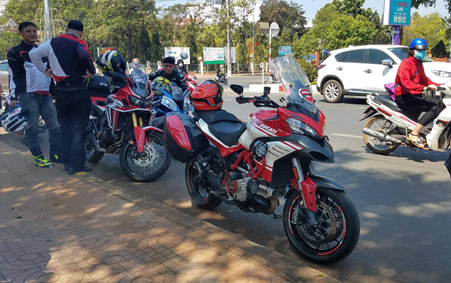 Ngày 8.3, mô tô phân khối lớn đâm gãy chân 1 phụ nữ rồi bỏ chạy