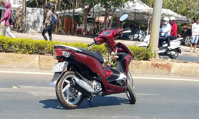 Ngày 8.3, mô tô phân khối lớn đâm gãy chân 1 phụ nữ rồi bỏ chạy