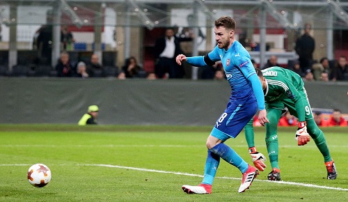 Arsenal hạ Milan, đặt một chân vào tứ kết Europa League