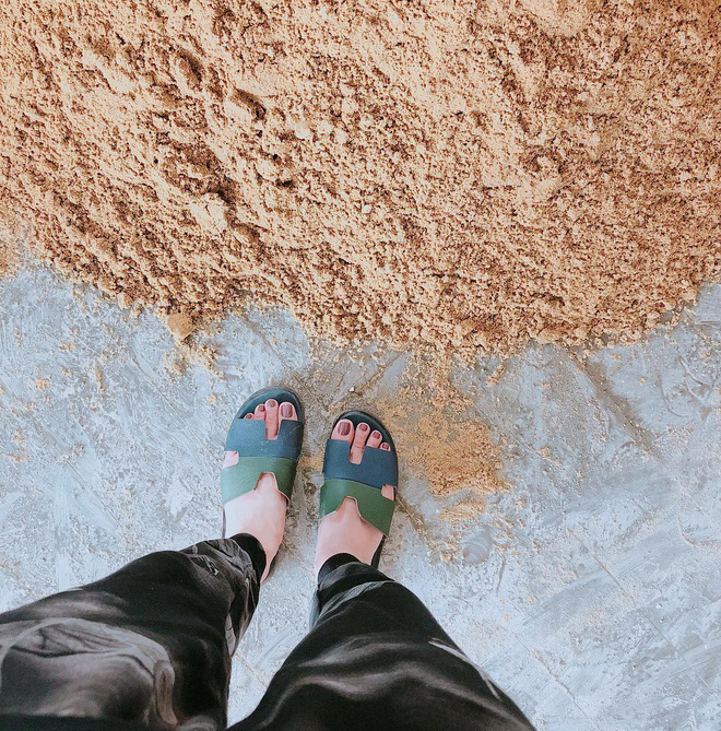 Hậu 8/3, người đẹp Việt khoe quà khủng với loạt đồ hiệu xa xỉ