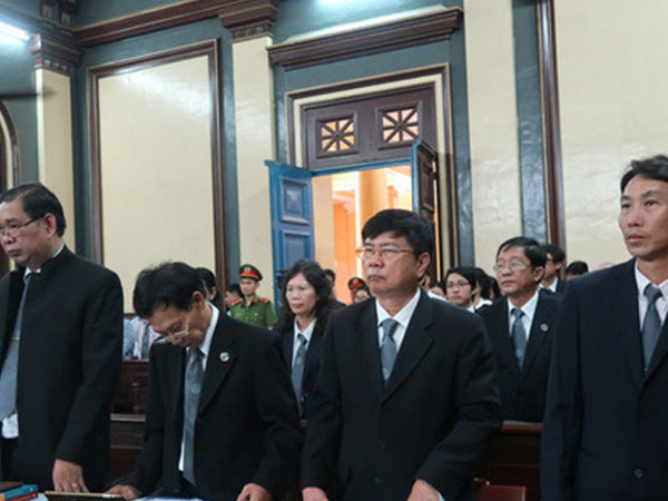 Vì sao luật sư kiến nghị triệu tập chủ tọa phiên tòa Huyền Như?