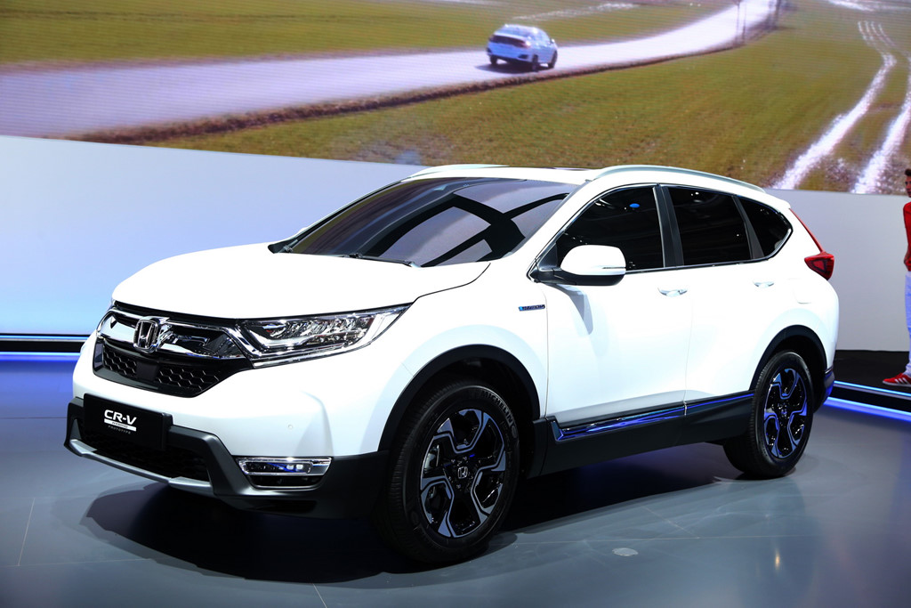 Ảnh thực tế Honda CR-V bản hybrid tại châu Âu