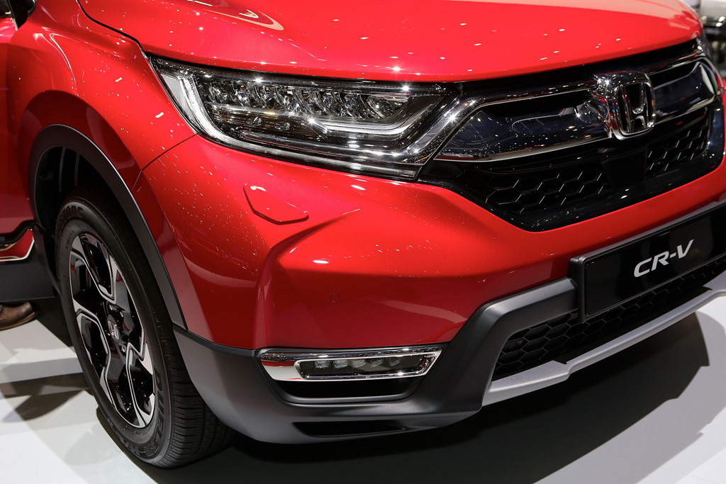 Ảnh thực tế Honda CR-V bản hybrid tại châu Âu