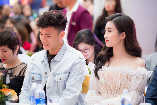 Bùi Tiến Dũng xuất hiện cực ngầu cạnh Hoa hậu, nhưng đây mới là câu trả lời của Mỹ Linh về mối quan hệ này