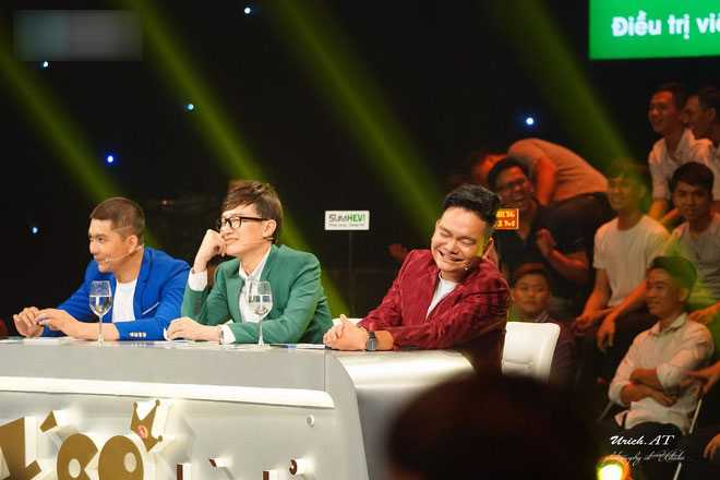 Hiền Thục rất tội nghiệp, làm gì cũng lủi thủi một mình