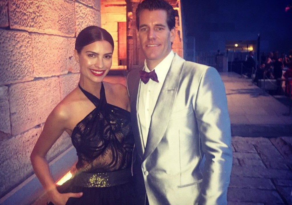 Cuộc sống xa hoa của các triệu phú tiền ảo