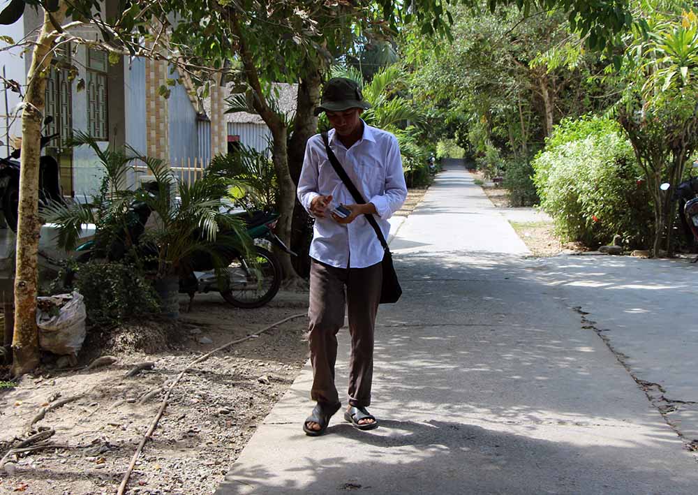 Chuyện người bán vé số có điểm thi công chức cao ngất ở miền Tây