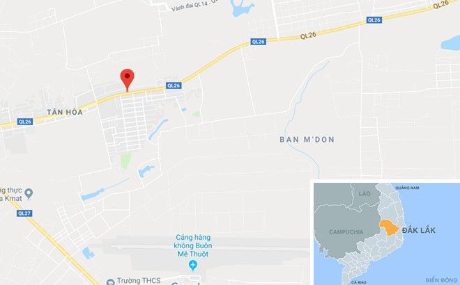 Người đàn ông ngã xuống đường sau tai nạn bị xe tải cán tử vong