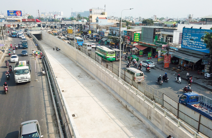 Hầm chui cửa ngõ Tây Bắc TP HCM trước ngày thông xe