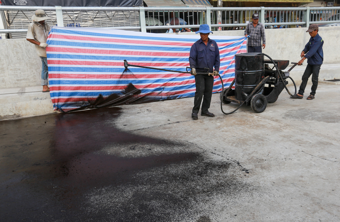 Hầm chui cửa ngõ Tây Bắc TP HCM trước ngày thông xe