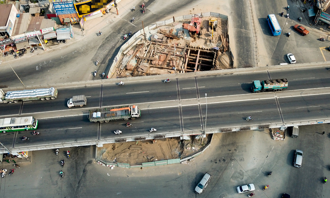Hầm chui cửa ngõ Tây Bắc TP HCM trước ngày thông xe