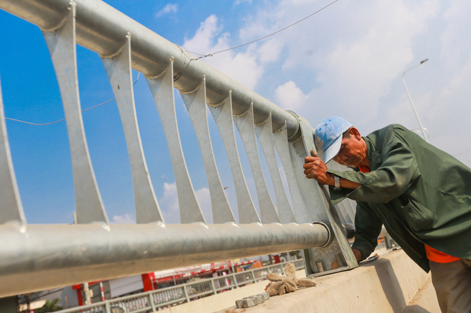 Hầm chui cửa ngõ Tây Bắc TP HCM trước ngày thông xe