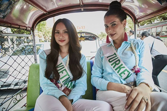 Hành trình đoạt ngôi vị Hoa hậu Chuyển giới của Hương Giang Idol