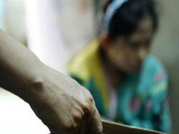 Sát hại người yêu rồi nhắn tin cho bạn đưa đi cấp cứu