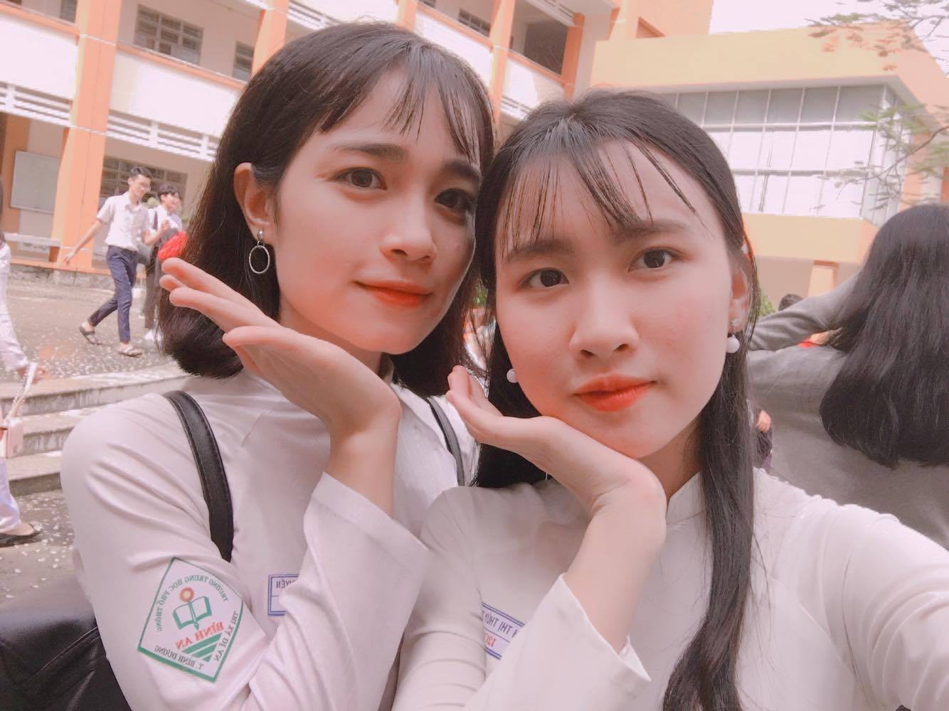 Nữ sinh khoe ảnh dậy thì thành công, tiết lộ bí quyết thay da khiến ai cũng nể Nữ sinh khoe ảnh dậy thì thành công, tiết lộ bí quyết thay da khiến ai cũng nể