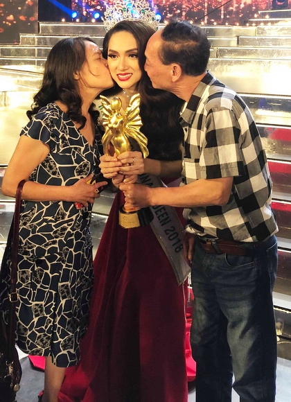 Hương Giang: Thi hoa hậu là bước đi liều lĩnh nhất đời tôi