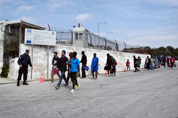 Ác mộng bạo lực, hãm hiếp tràn lan trong trại tị nạn châu Âu