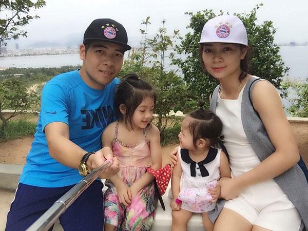 Chỉ qua một bài văn miêu tả, ông bố Hà thành bị con gái “bóc” tội làm mẹ mệt mỏi