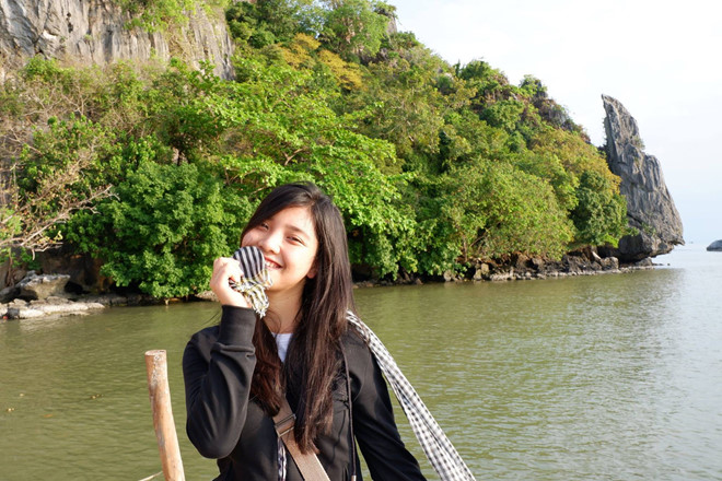 9X nổi bật trên hàng ghế cổ động viên Olympia vì xinh đẹp