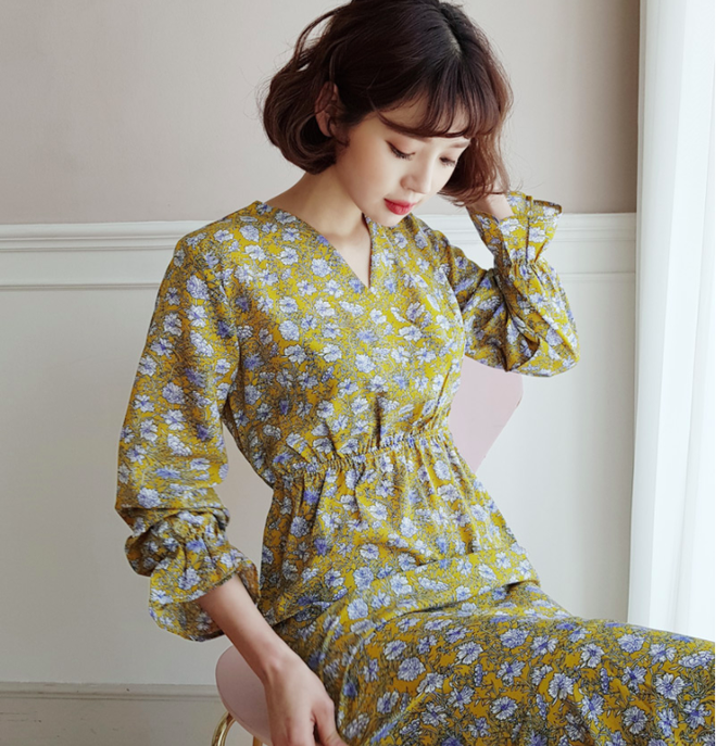 Cứ đến đầu mùa Xuân/Hè là những thiết kế váy hoa lại rộ lên với đủ mọi kiểu dáng Cứ đến đầu mùa Xuân/Hè là những thiết kế váy hoa lại rộ lên với đủ mọi kiểu dáng