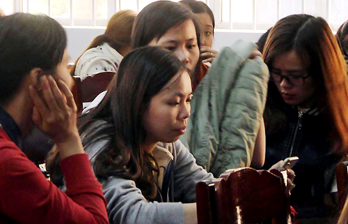 Giáo viên tố cáo phải chi tiền xin việc, lãnh đạo huyện nói chưa phát hiện