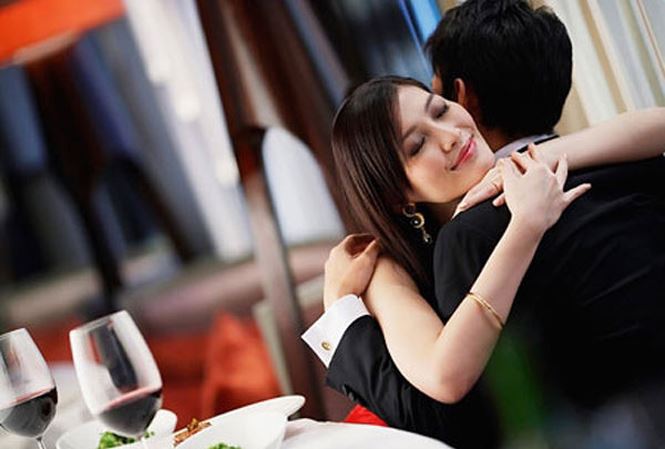 Gái làm thuê chủ động thả thính, chồng tôi lập tức sảy chân