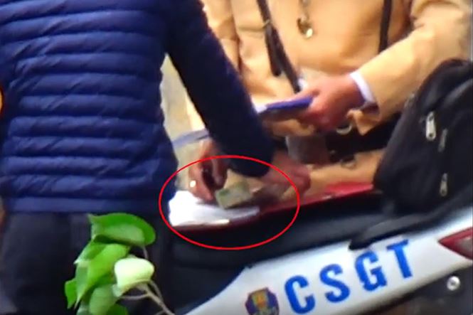 Xem CSGT làm luật như ảo thuật