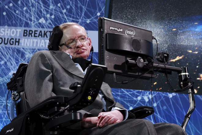 Stephen Hawking với 2 cuộc hôn nhân trái ngược, nhiều kịch tính và điều còn lại sau cùng hơn cả tình yêu Stephen Hawking với 2 cuộc hôn nhân trái ngược, nhiều kịch tính và điều còn lại sau cùng hơn cả tình yêu