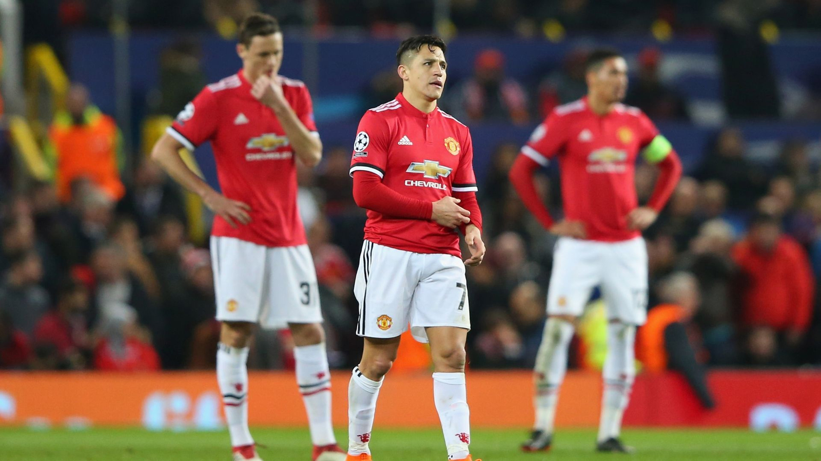 Mourinho và bóng ma trong nhà hát