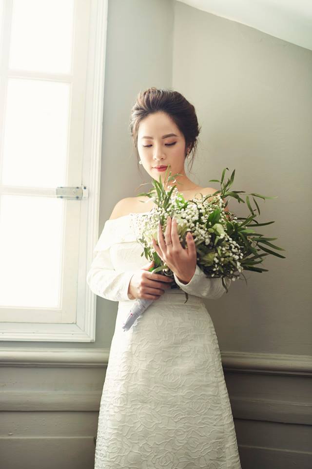 MC Chúng tôi là chiến sĩ khoe loạt ảnh cưới lãng mạn MC Chúng tôi là chiến sĩ khoe loạt ảnh cưới lãng mạn