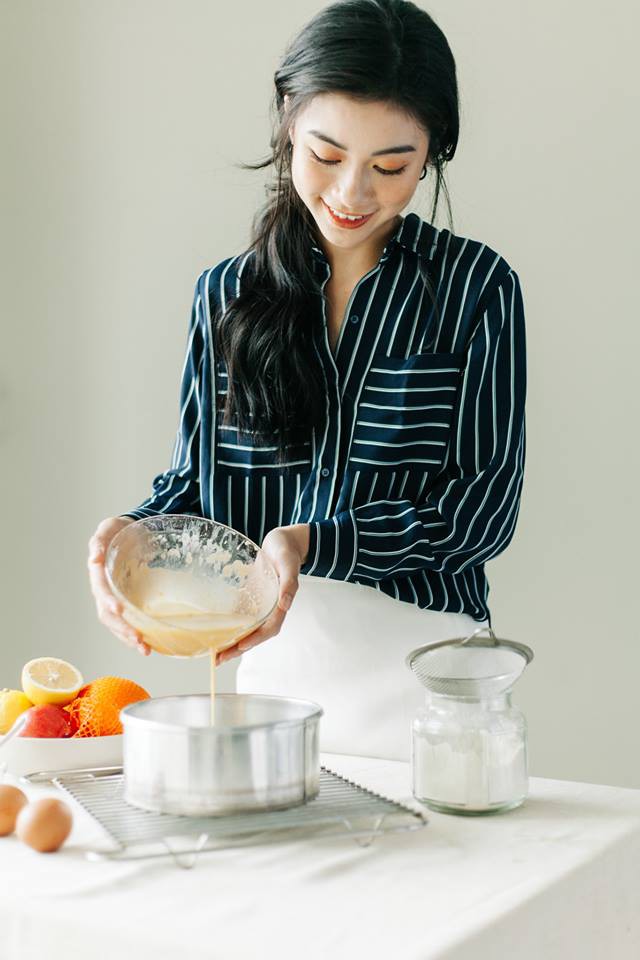 Rất nhiều mẫu sơmi ngọt lịm giá chỉ loanh quanh 400 nghìn để nàng công sở tha hồ mua sắm cho mùa mới