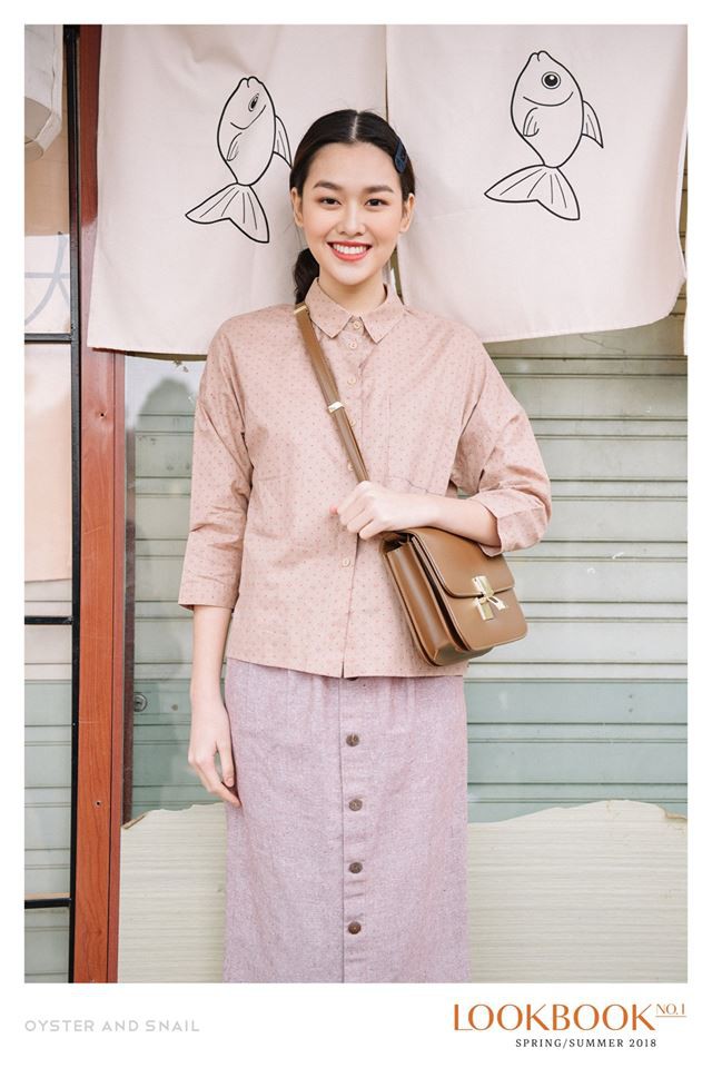 Rất nhiều mẫu sơmi ngọt lịm giá chỉ loanh quanh 400 nghìn để nàng công sở tha hồ mua sắm cho mùa mới